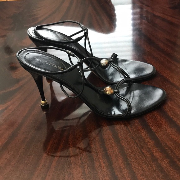 Sergio Rossi Shoes - Sergio Rossi SZ 7.5 Leather Heels w/ Metal Accent
